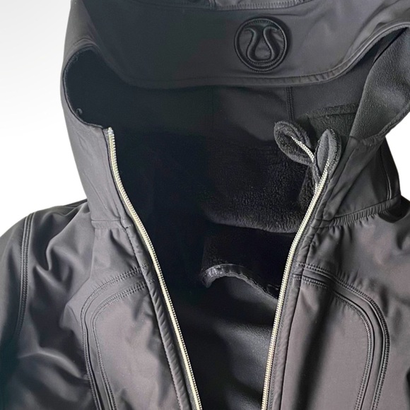 Windbreaker athletic Jacket - Picture 2 of 2